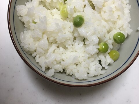 実えんどうの豆ご飯(^○^)